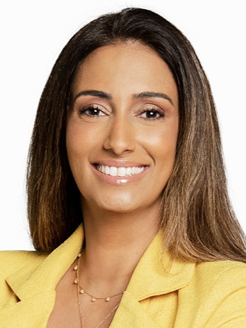 FLÁVIA CAROLINA PÉRES